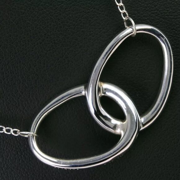 AuthenticTiffany & Co. Elsa Peretti Large Interlocking Ovals 925 Sterling Silver - Picture 5 of 10